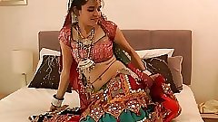 Gujarati indian college babe jasmine mathur garba dance